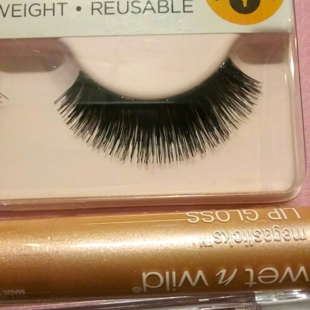 Spring makeup bundle, eyelashes, lip, eyeshadow set - Picture 3 of 4